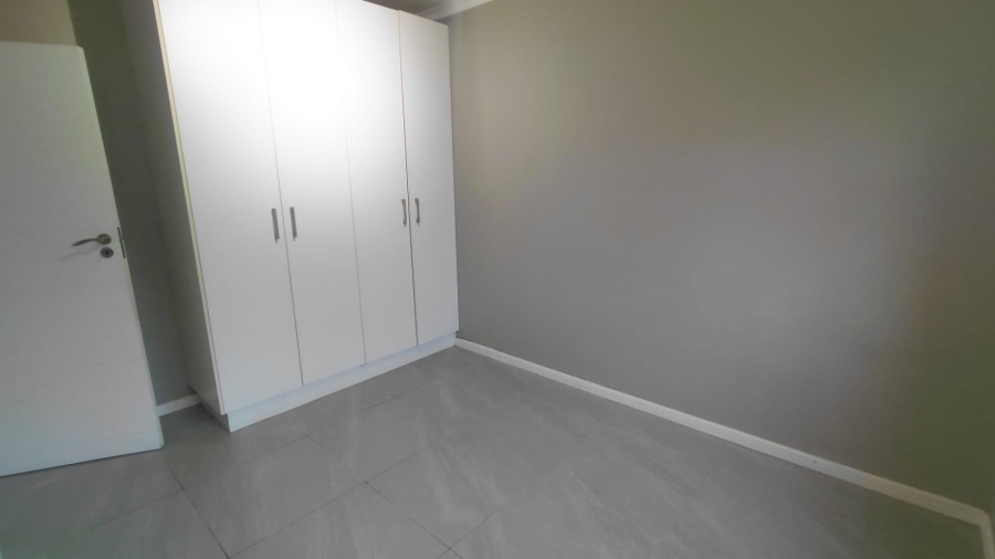 To Let 2 Bedroom Property for Rent in Sunnyridge Eastern Cape